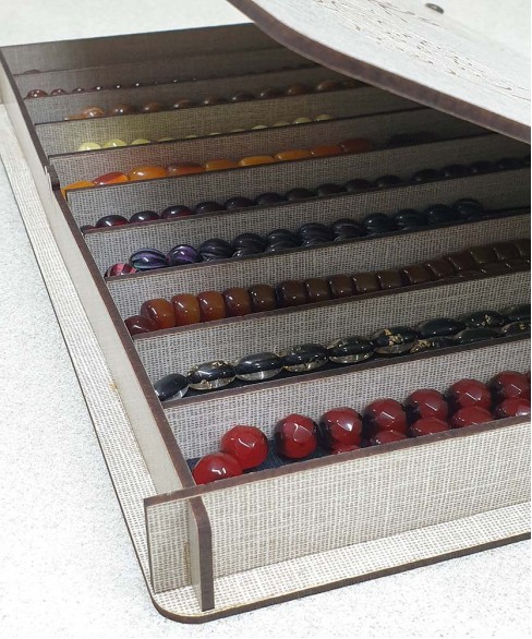 Χειροποίητο ξύλινο κουτί για συλλογές κομπολογιών KOYT10022