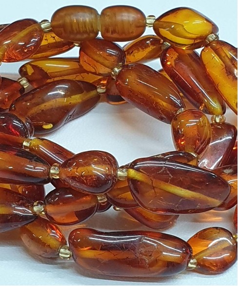 Χειροποίητο γυναικείο κολιέ από ορυκτό κεχριμπάρι KOL10013